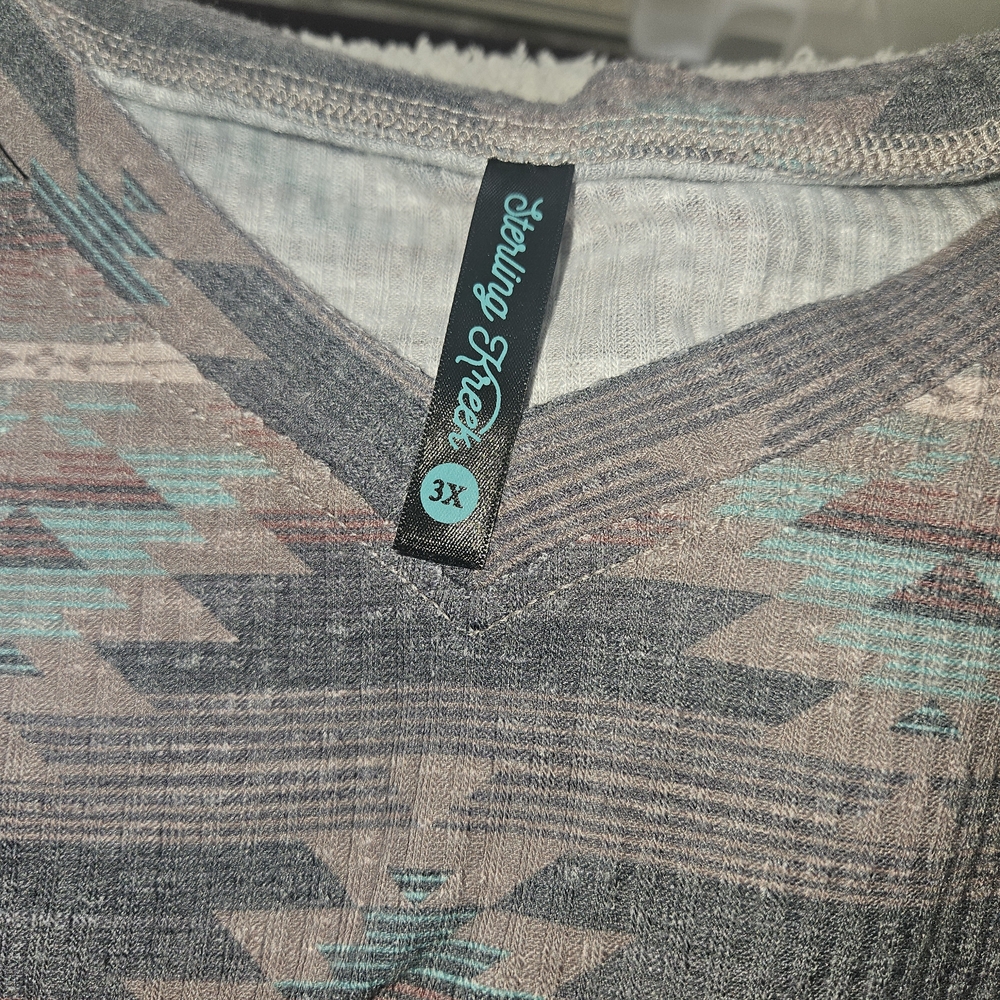 Sterling Creek Geometric Patterned Top
